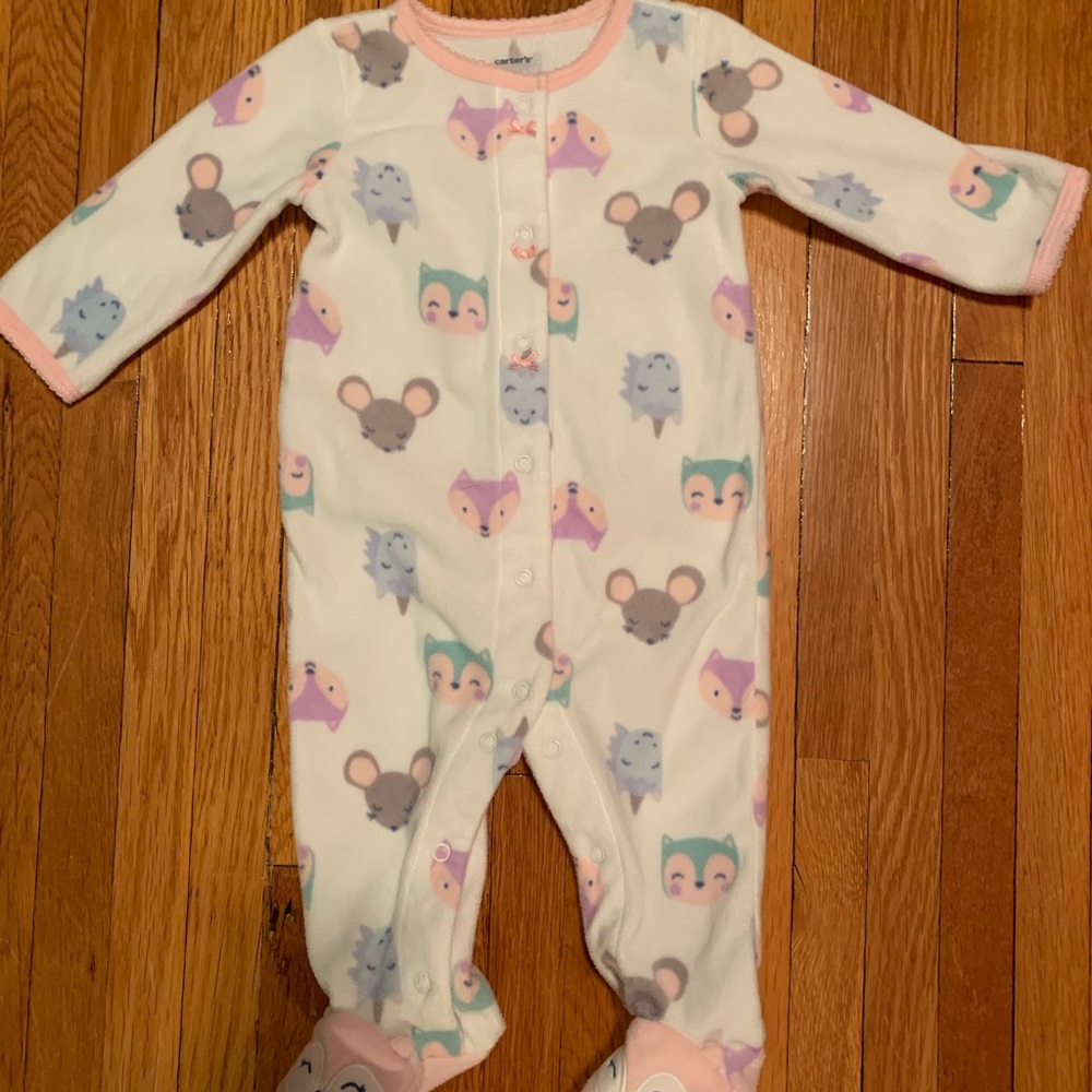 👶 3/$15 Girl’s Carter’s Fleece Sleeper Pajamas Size 6 mo